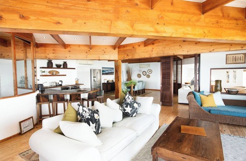 Jeffreys Bay Bed & Breakfast | African Perfection 1