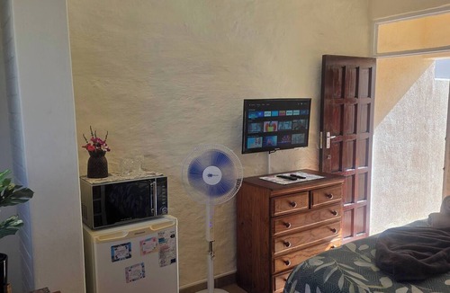Southport House | Aloe Self Catering Budget Room With Kitchenette