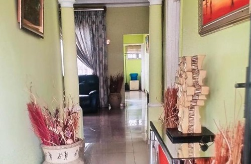 South Durban Apartment | Amazing Palace Guest House