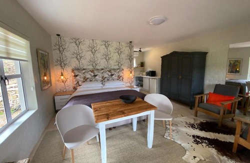 Still Bay Apartment | Anchorage River House