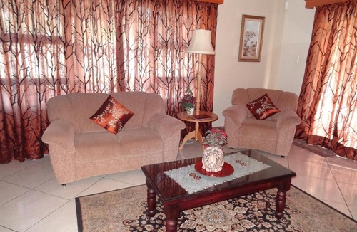 Port Edward Apartment | Apartment Chianti's
