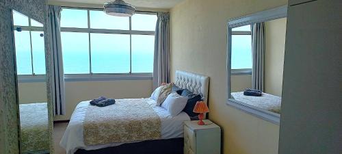 Doonside Apartment | Apartment on doonside Beach