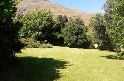 Stellenbosch Apartment | Arkelshoek Cottages