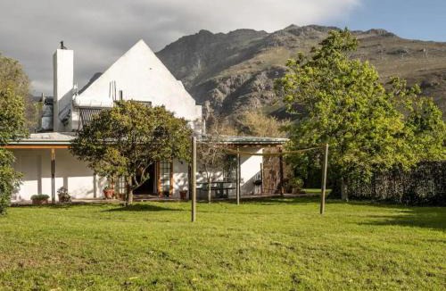 Stellenbosch Apartment | Arkelshoek Cottages