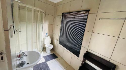 Zwartkop House | Aspen Guest House NO LOADSHEDDING