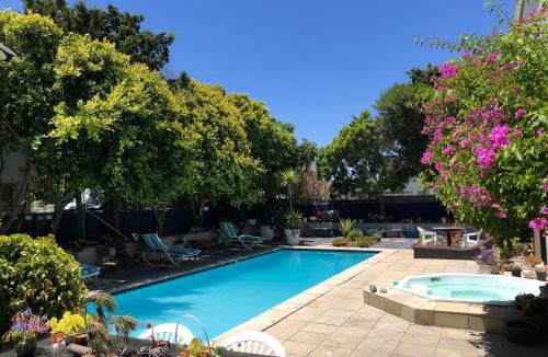 Sunset Beach Bed & Breakfast | Atlantic Bay Lodge
