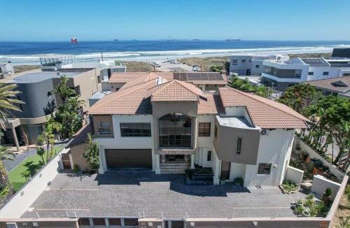 Kareeberg Apartment | Atlantic Waves Guest House