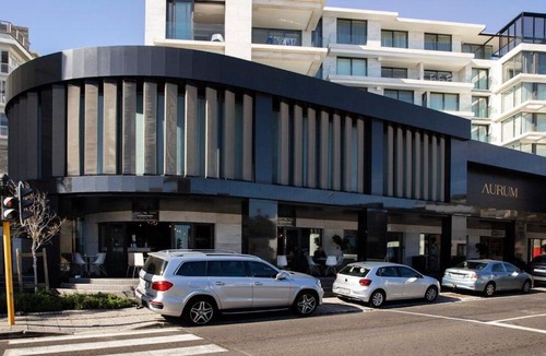 Bantry Bay Apartment | Aurum 101