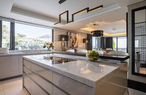 Bantry Bay Apartment | Aurum 101