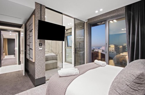 Bantry Bay Apartment | Aurum 501