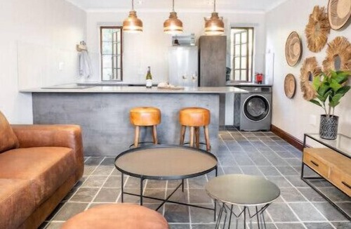 Stellenbosch Apartment | Avemore Orchard Apartment - amazing views where R&R is the name of the day.