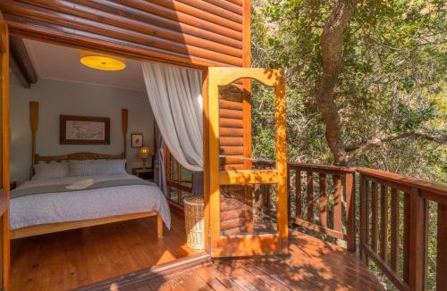 Victoria Bay House | Ballots Bay Treehouse