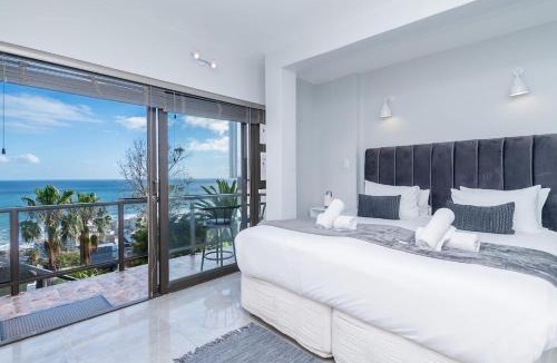 Bantry Bay Apartment | Bantry Bay Studio. Pool Ocean Views