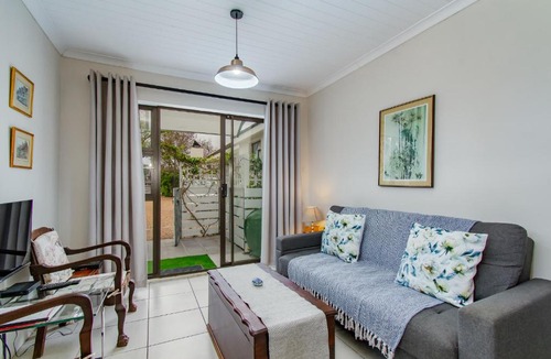 Somerset West Apartment | Barnacle Tree