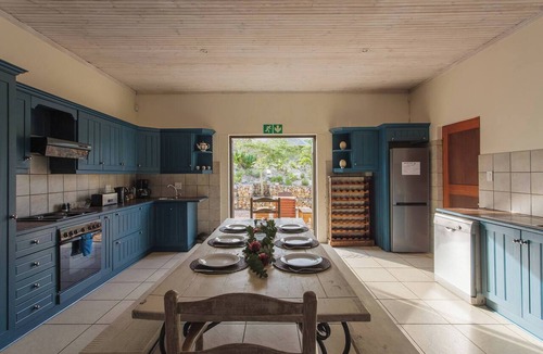 Bot River Villa | Barton Dove near Hermanus – Pool & Hot Tub