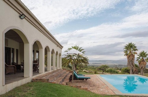 Bot River Villa | Barton Dove near Hermanus Pool Hot Tub