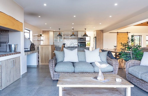 Garden Route District Municipality Villa | Bayview Bliss Springerbaai