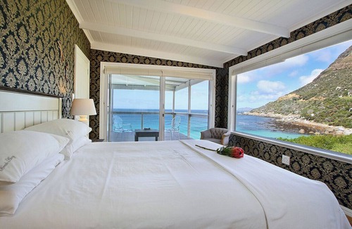 Cape Peninsula House | Beach cottage on the Rocks Miller's Point Nature reserve. Nature lovers paradise