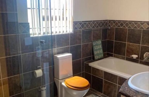 Melkbosstrand House | Beach Road Coastal Suite - Melkbos Beach and Restaurants Walkable