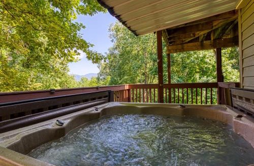 Chalet Village Ski Chalet | Bearadise - Sleeps 11 with a game room and resort amenities near Ober Gatlinburg