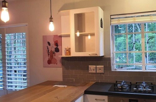 Fairland Cottage | Beautiful 1-bedroom cottage in a quiet and secure surburb.