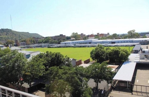 Bloemfontein Apartment | Beautiful City Centred Penthouse