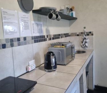 Strand House | Bedrock- Executive Self Catering Room