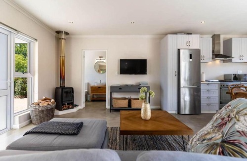 Stellenbosch House | Bellevlei Estate | Protea Cottage