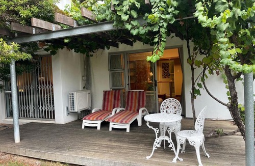 Stellenbosch Apartment | Benevolent Stylish Cottage