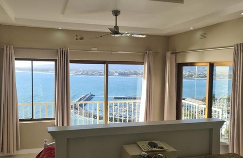 Mountainside Apartment | Bikini Beach Manor