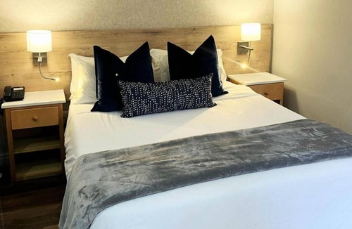 Humewood House | Bishops Lodge