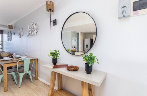 Bloubergstrand Apartment | Blu Horizon Modern Beachfront 3BR with Epic Table Mountain Views