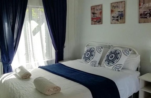 Senqu House | Blue Pepper Guest House & Restaurant