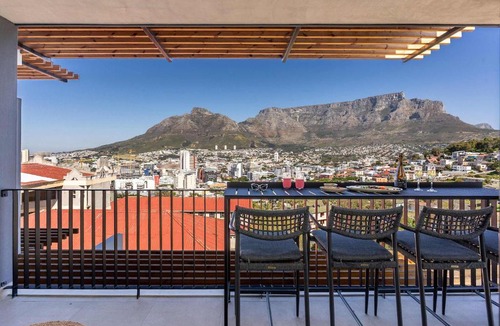 Bo'Kaap Apartment | Bo-Kaap Retreat - Breathtaking Apt Mountain Views