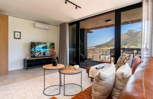 Bo'Kaap Apartment | Bo-Kaap Retreat - Breathtaking Apt Mountain Views