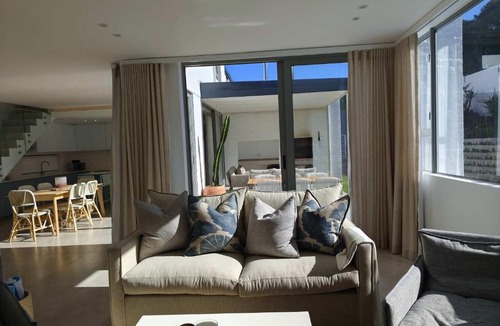 Plettenberg Bay Villa | Boardwalk Hideaway 27 - Luxe 3BD w Pool