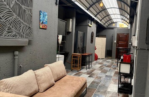 Moreleta Park House | Bonzila