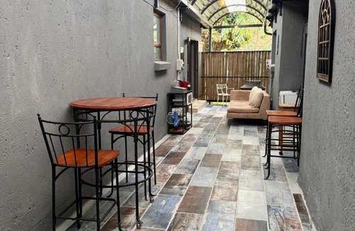 Moreleta Park House | Bonzila
