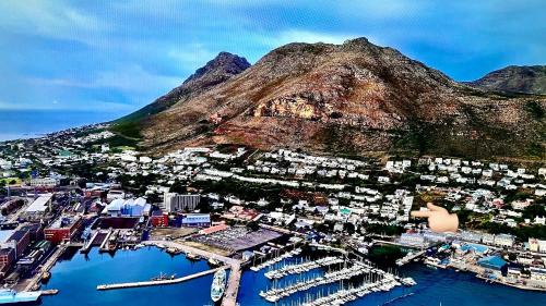 Simon's Town Apartment | Bougainvillea House - The Heart of Simonstown