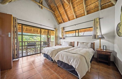 Hoedspruit Cabin | Boulders Bush Lodge: A Private Boulder-Top Retreat in Greater Kruger