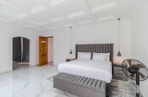 Greater Johannesburg Metropolitan Area Apartment | Boutique Hotel-Style Apartment In Ferndale-G7