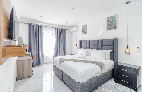 Greater Johannesburg Metropolitan Area House | Boutique Hotel-Style Room In Ferndale-D4