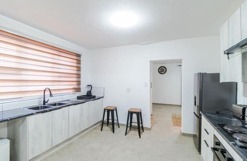 Greater Johannesburg Metropolitan Area Apartment | Boutique Hotel-Style Apartment In Ferndale-H8