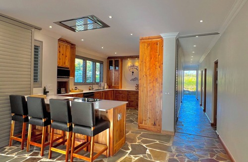 Stellenbosch Villa | Breathtaking views of Jonkershoek valley mountains. Modern. Private Pool.