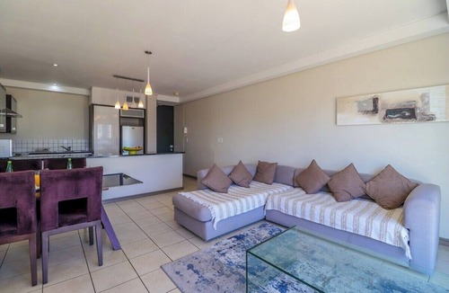 Century City Apartment | Canal-Side 2BR, Balconies & Great Location by CTHA