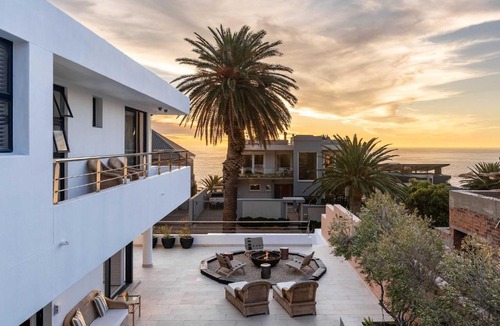 Camps Bay House | Cape House - Camps Bay Villa Sleeps 10 Pool Views