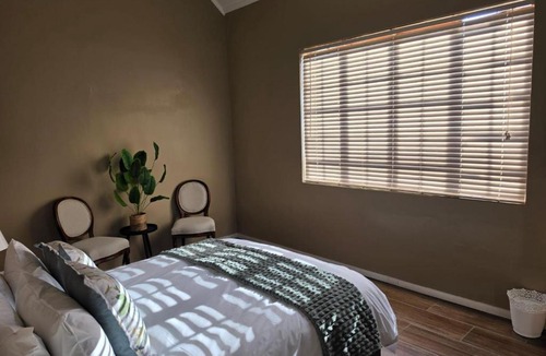 Hessequa Cabin | Cape Karoo Lodge