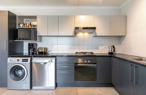 Burgundy Estate Apartment | Cape Perlant - Newly renovated 2 bed apartment at the foothills of Tygerberg
