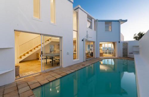 Gordons Bay Central Villa | Casa Blanca, Luxury Beachfront Villa