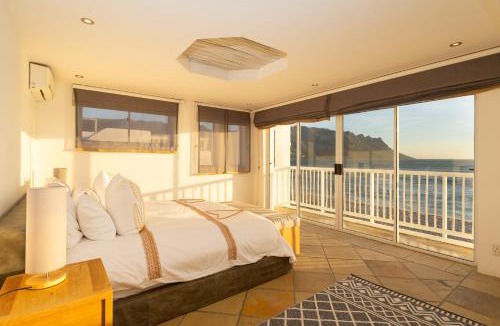 Gordons Bay Central Villa | Casa Blanca, Luxury Beachfront Villa